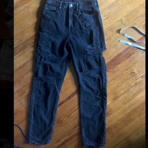 American Eagle mom jean